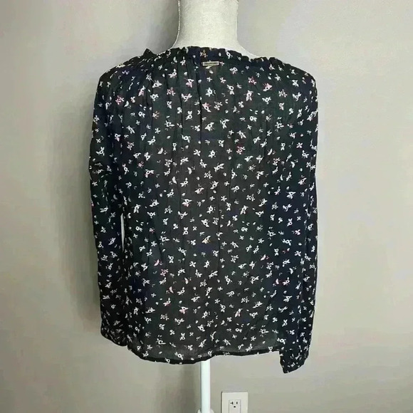 Billabong Blouse in Black Floral Size Small NWT - Picture 4 of 9